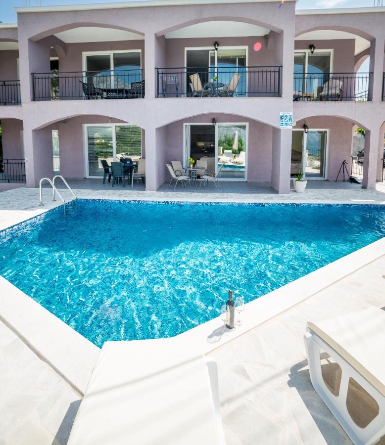 Boka Bay 2 Apartment Kotor Luaran gambar