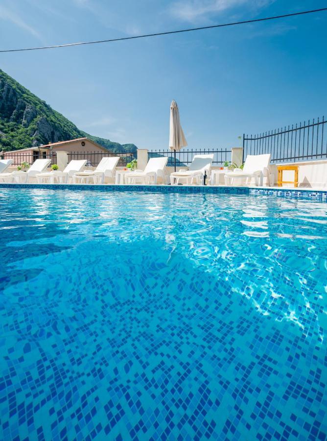 Boka Bay 2 Apartment Kotor Luaran gambar
