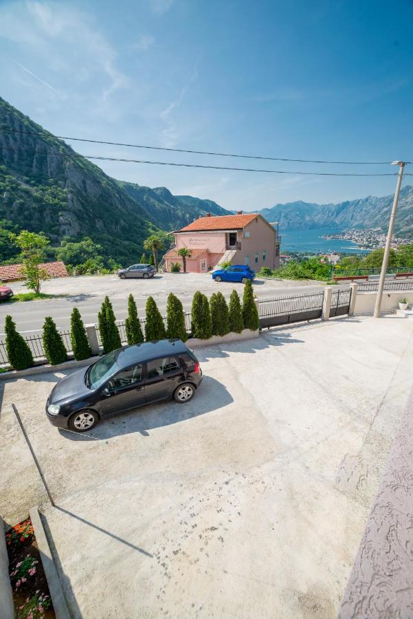 Boka Bay 2 Apartment Kotor Luaran gambar