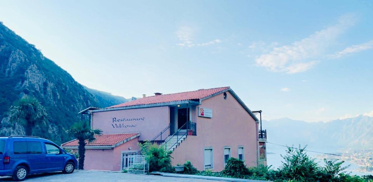 Boka Bay 2 Apartment Kotor Luaran gambar